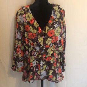 Beautiful long bell sleeve floral blouse size L